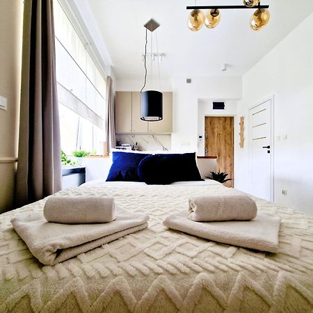 J&W Apartments Grojecka Glam Flat Warszawa Eksteriør billede