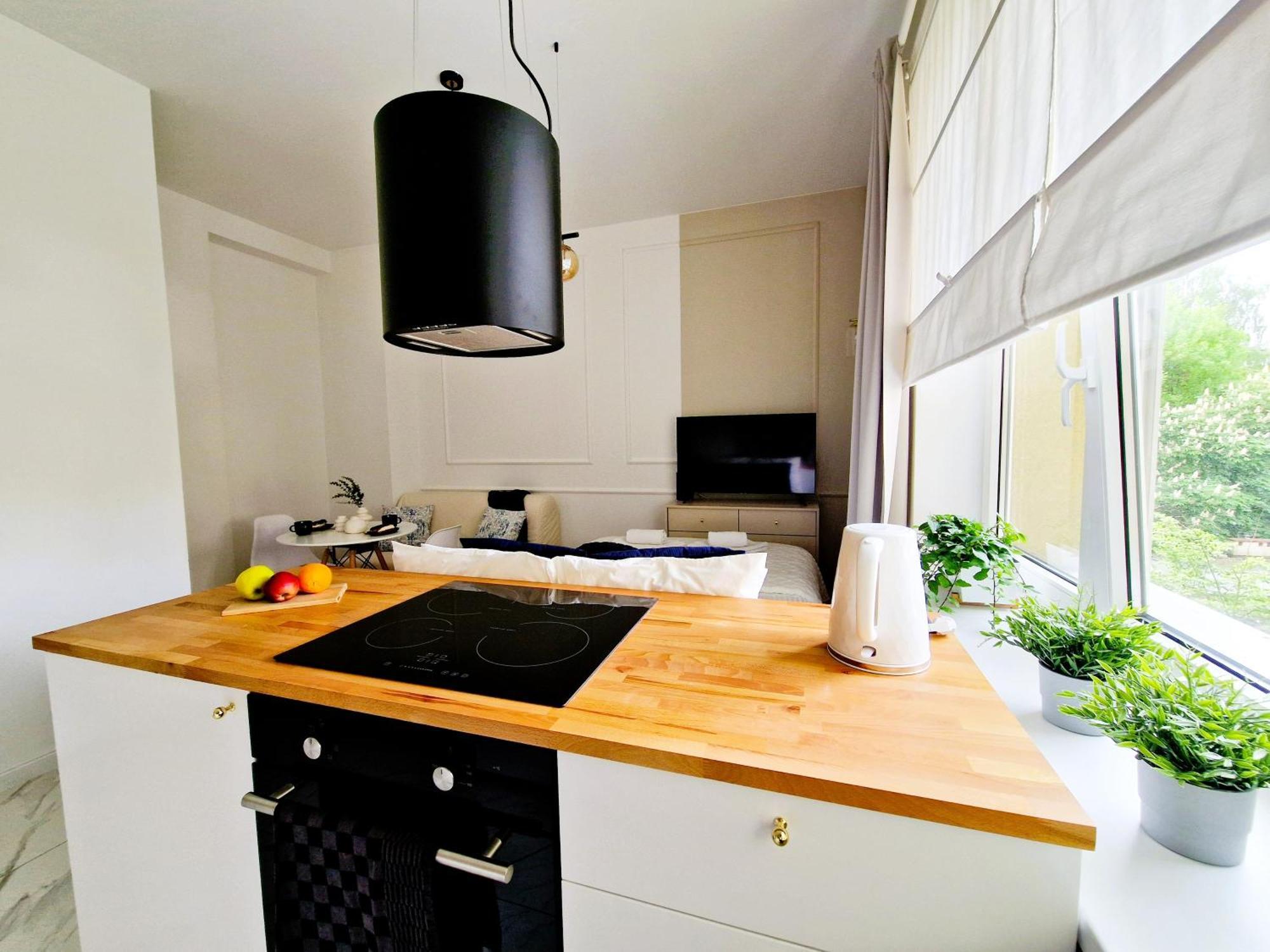 J&W Apartments Grojecka Glam Flat Warszawa Eksteriør billede