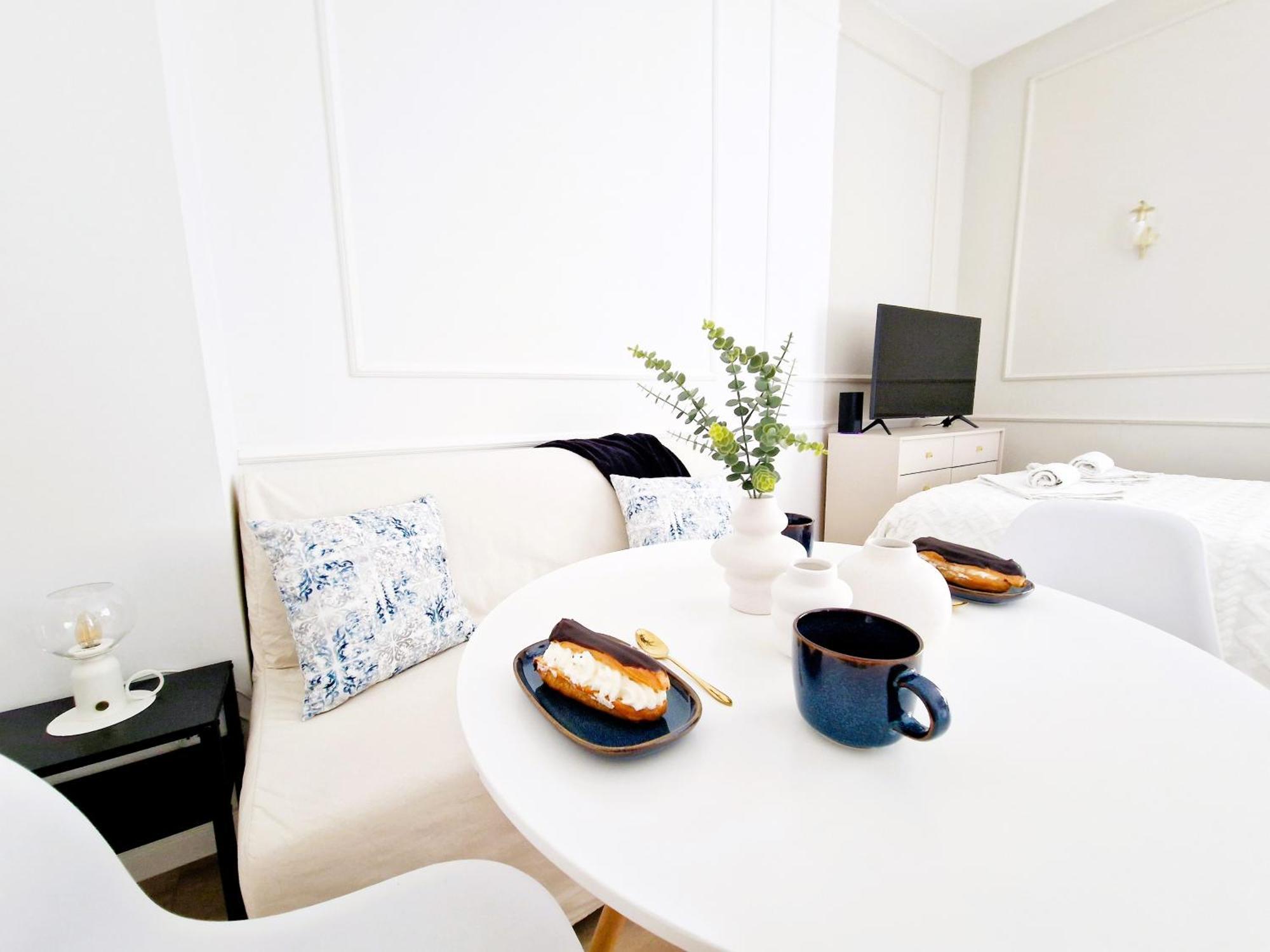 J&W Apartments Grojecka Glam Flat Warszawa Eksteriør billede