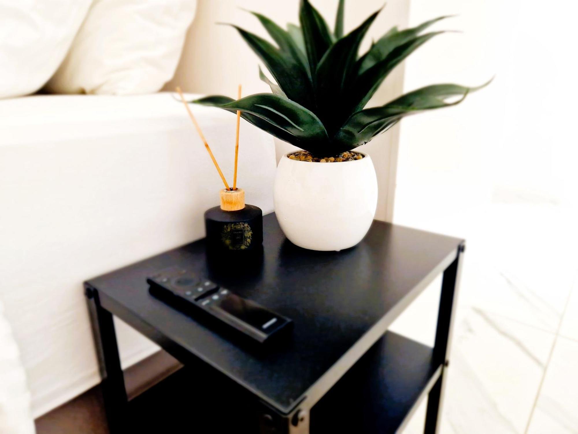 J&W Apartments Grojecka Glam Flat Warszawa Eksteriør billede